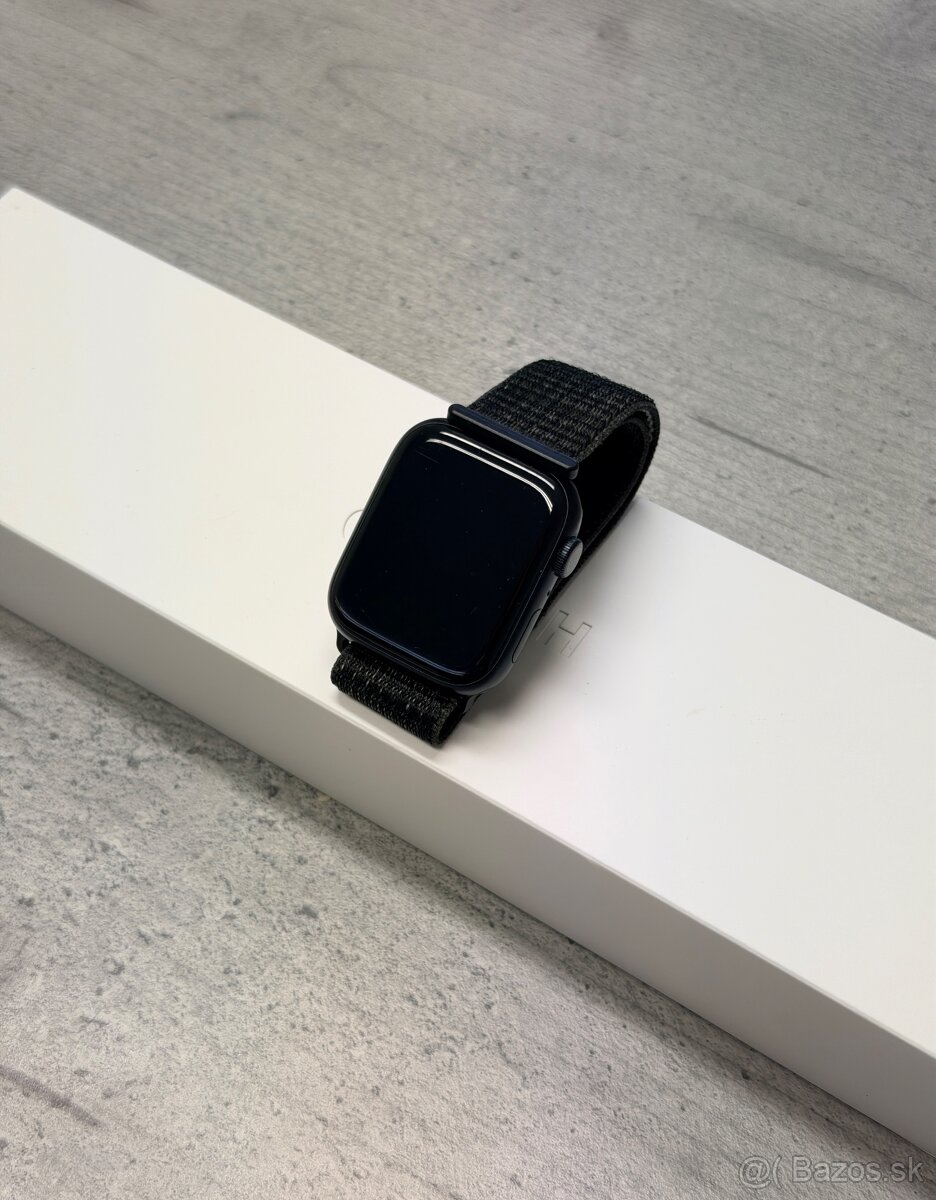 Apple Watch 8 45mm Midnight - 3