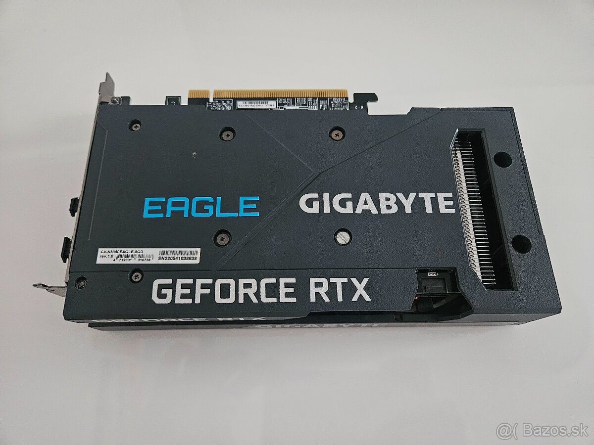 GIGABYTE GeForce RTX 3050 EAGLE 8G - 3