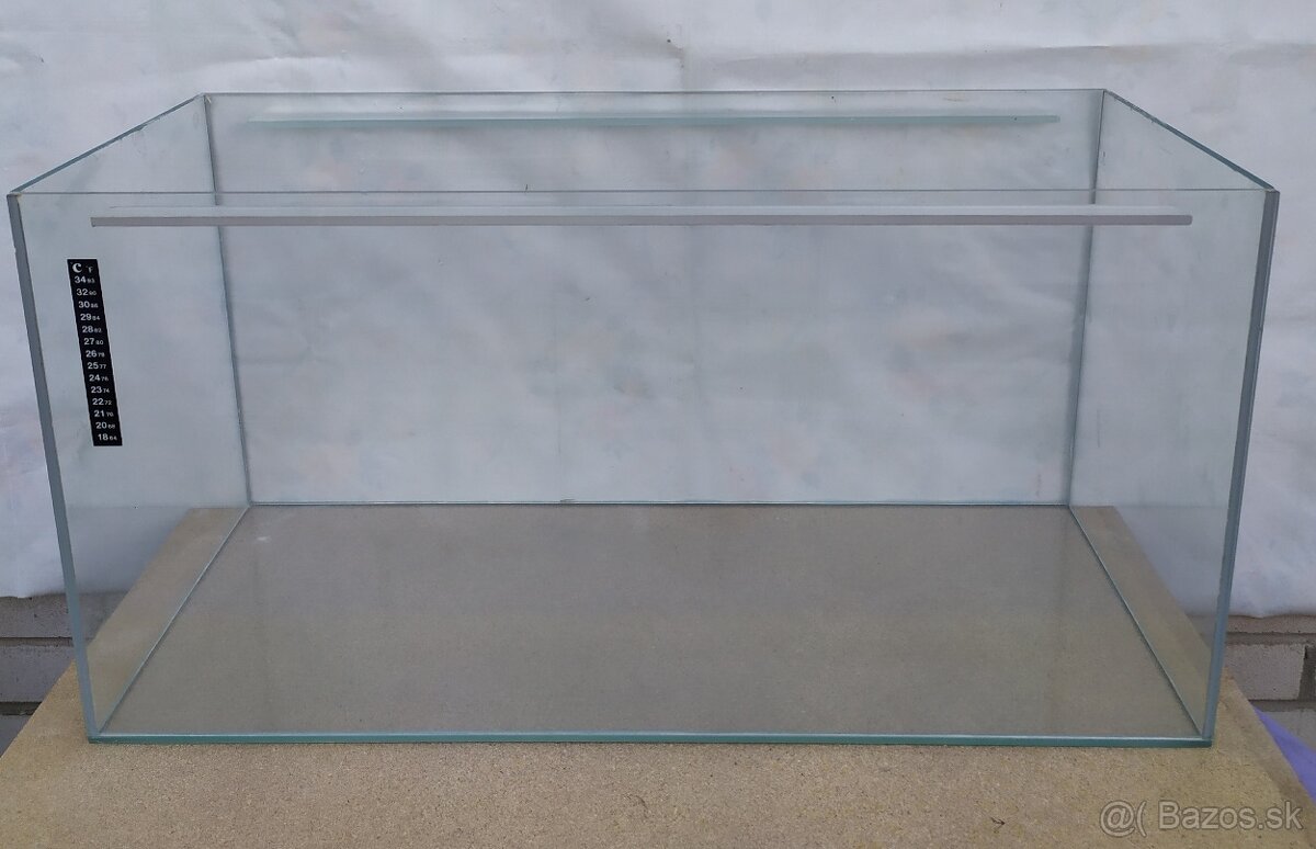 Sklenené akvária. - 3