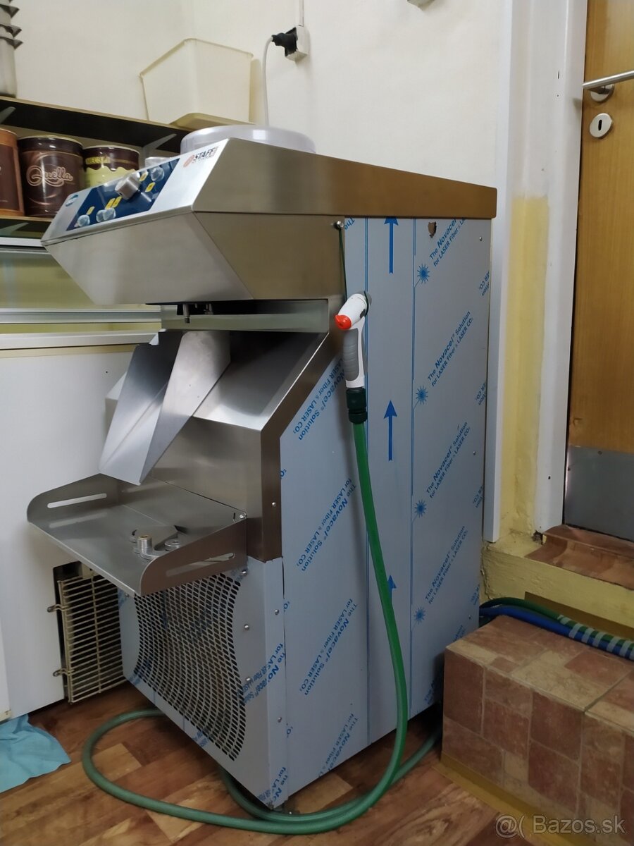 Zmrzlinový stroj STAFF BFE 201-230V - 3