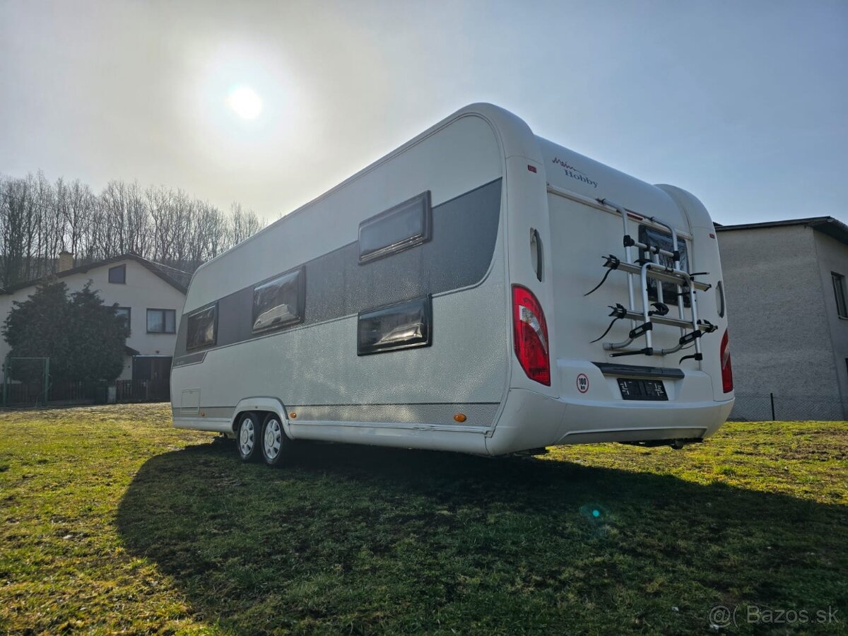 Karavan dvojnápravový 650 - 3