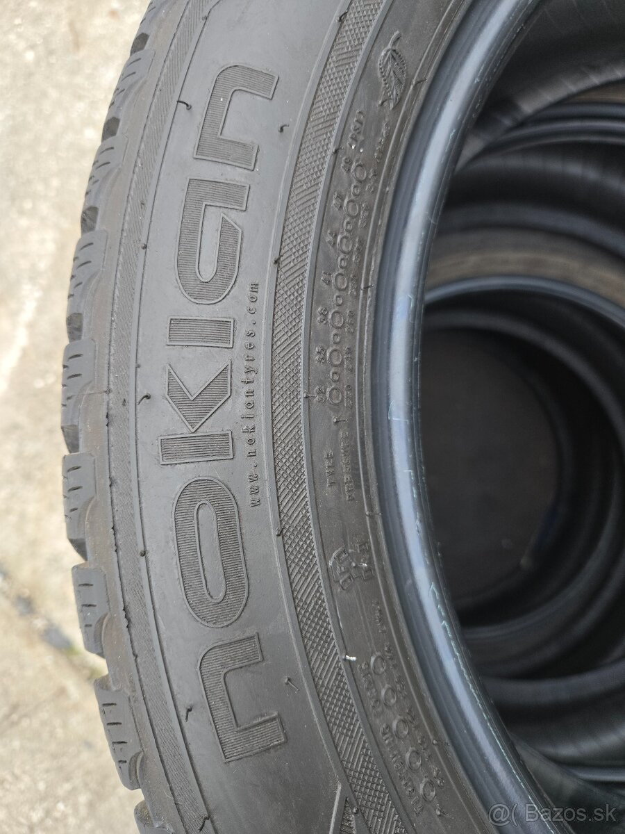 Nokian 225/55R18 102H DOT4017 (zimné) 8mm - 3