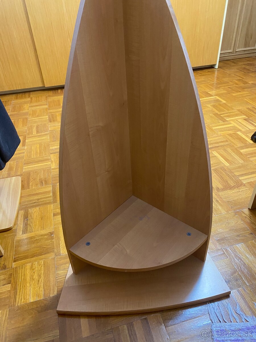 Nástenná rohová polica - 3