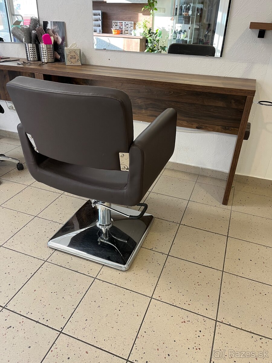 Nábytok do kaderníctva - 3