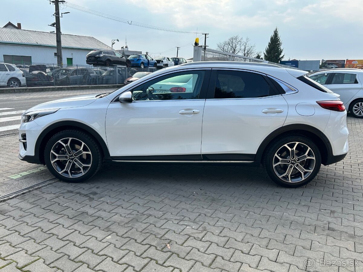 Kia XCeed 1.4 T-GDi Platinum A/T - 3