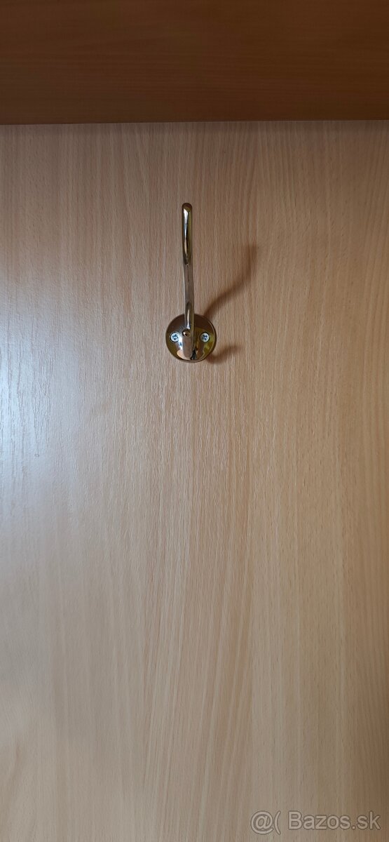 Vešiaková stena a botník - 3