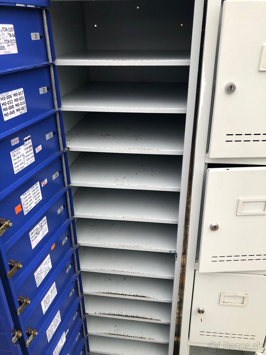 Plechová skriňa na náradie a drobnosti - 3