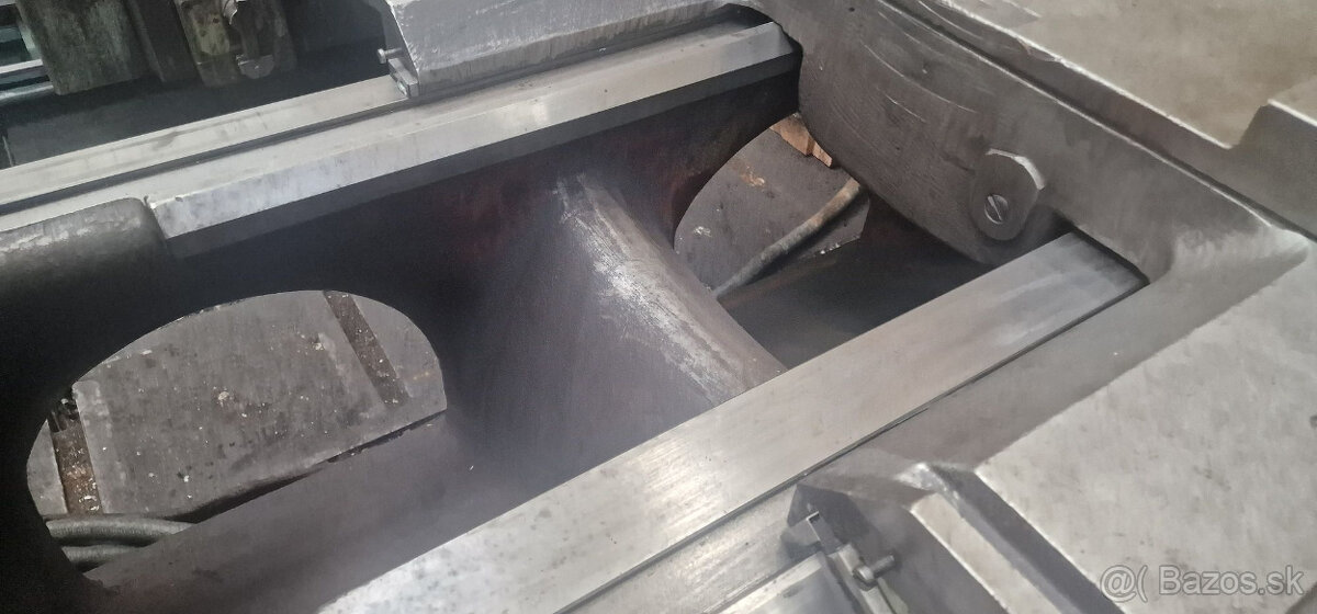 Hrotový soustruh SUS 80/2000 - 3