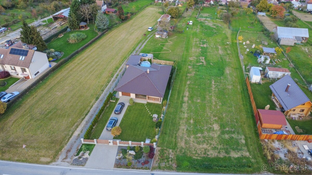 Slnečný pozemok v Naháči - 3