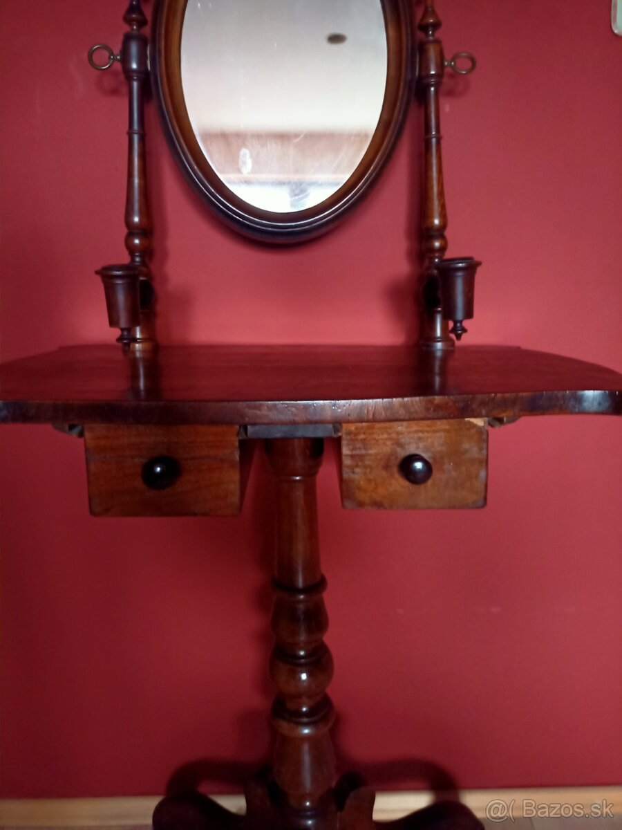 Starožitný toaletný stolík - 3