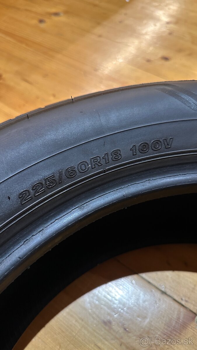 225/60 R18 100V letné - 3