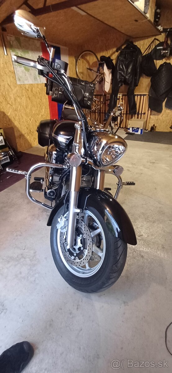 Yamaha XVS 1300 - 3