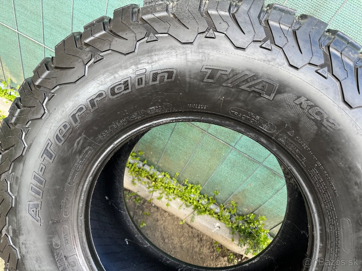 Predám offroad pneu 315/70 r17 315/70/17 4x4 R17 SUV M+S Pre