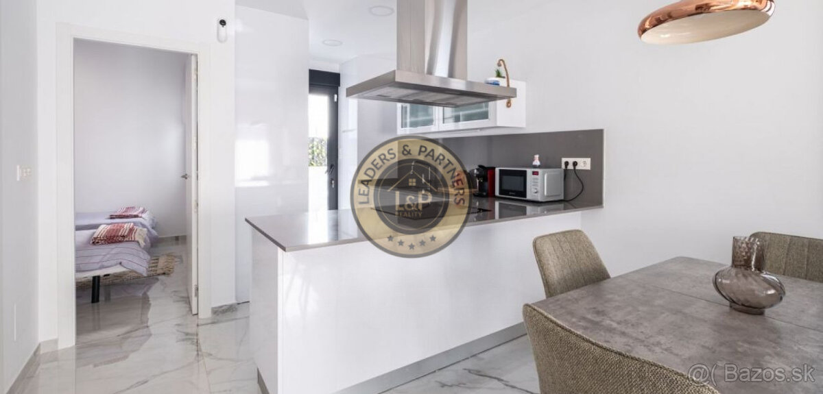 Modrený 2 podlažný dom 4+kk s bazénom, Torrevieja-Španielsko - 3