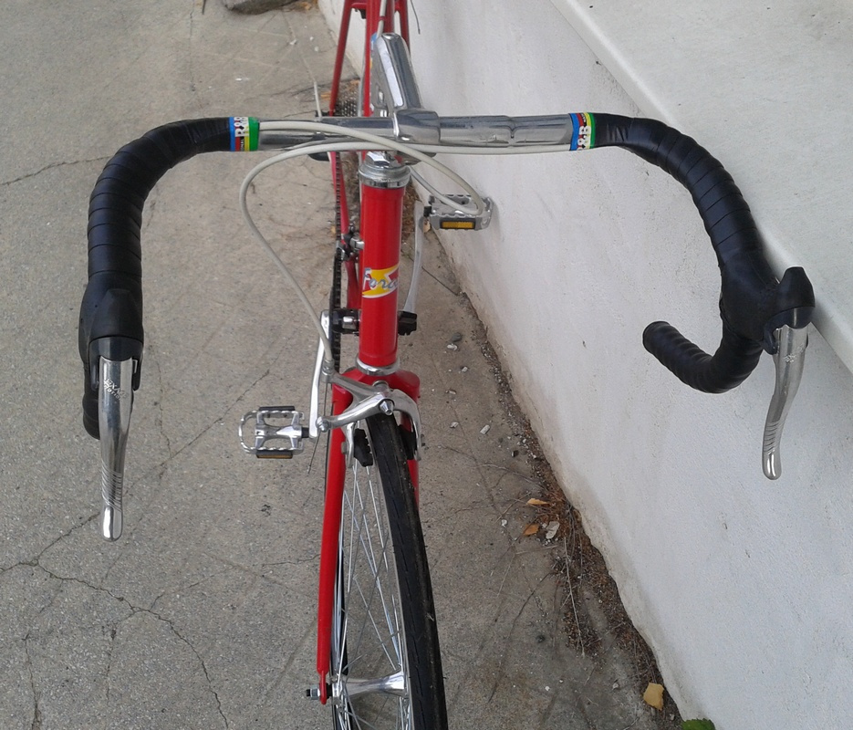 Predám nový cestný Favorit model Force Performance. - 3