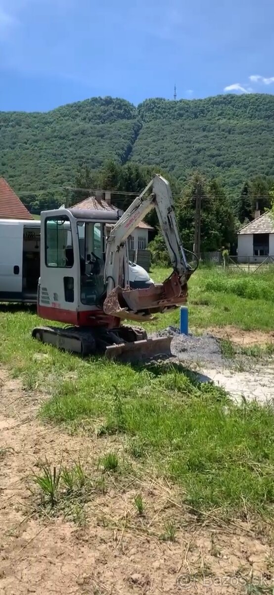 Takeuchi TB016 - 3