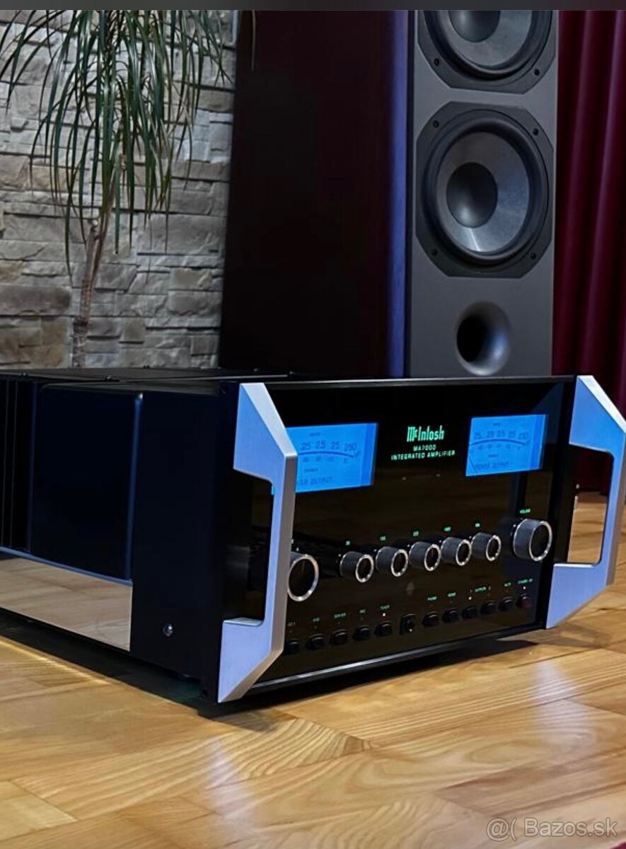 McIntosh Ma7000 -McIntosh D150 - 3