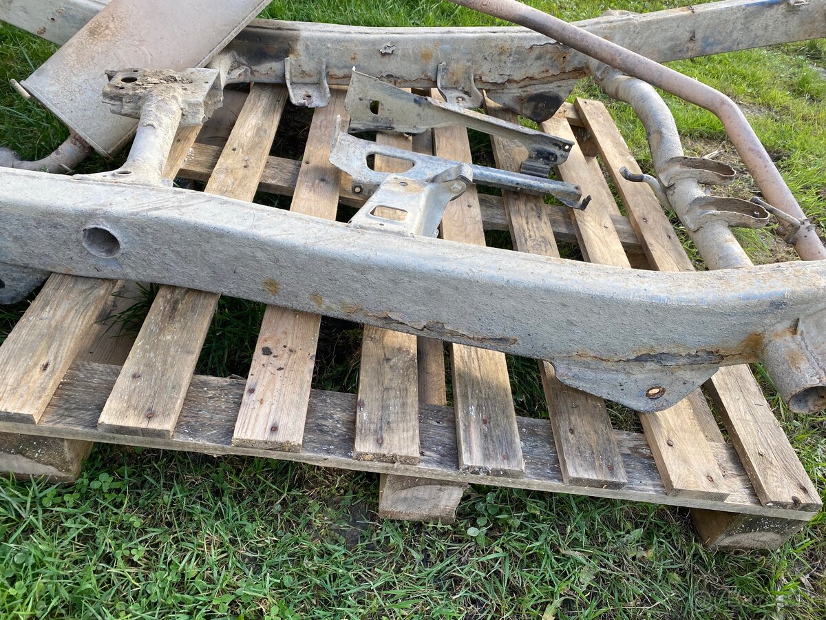 Šasy rám suzuki jimny