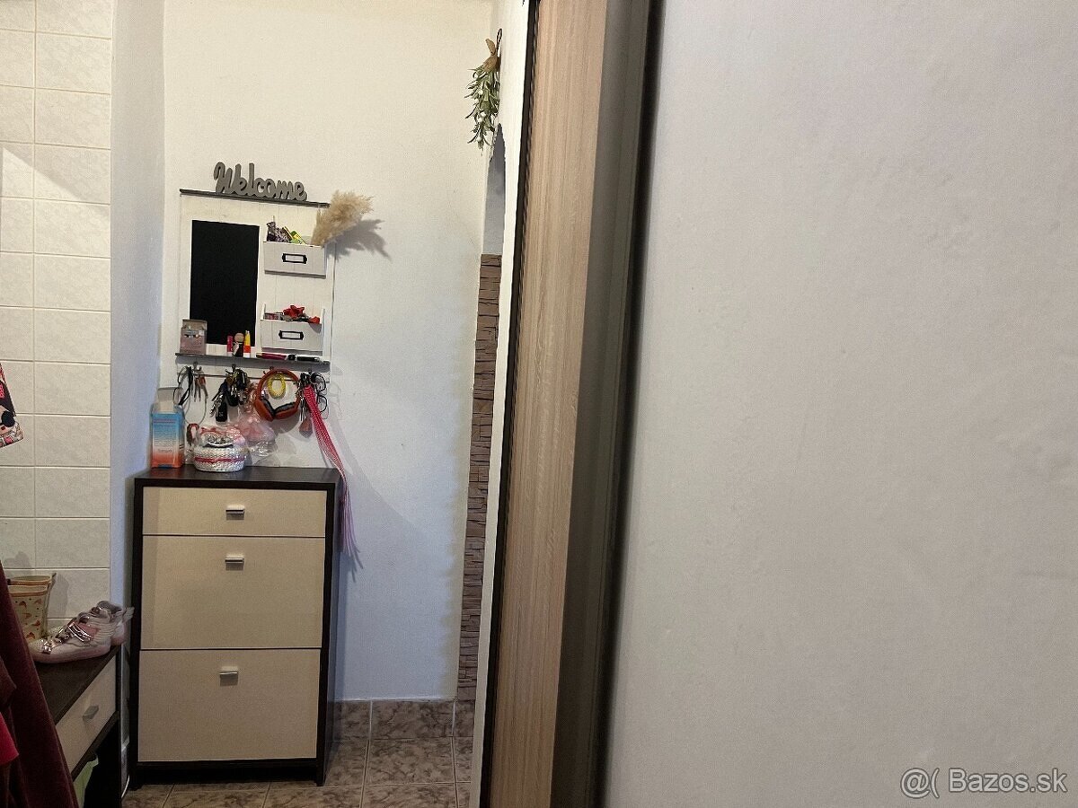 Priestranný trojizbový byt s balkónom – Lučenec - 3