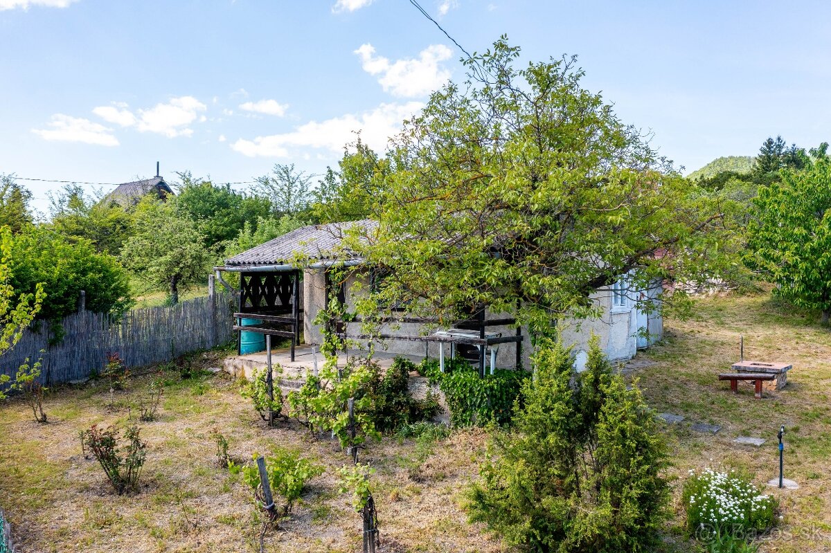Chata s pekným výhľadom v Sátoraljaújhely, voda + elektrina - 3