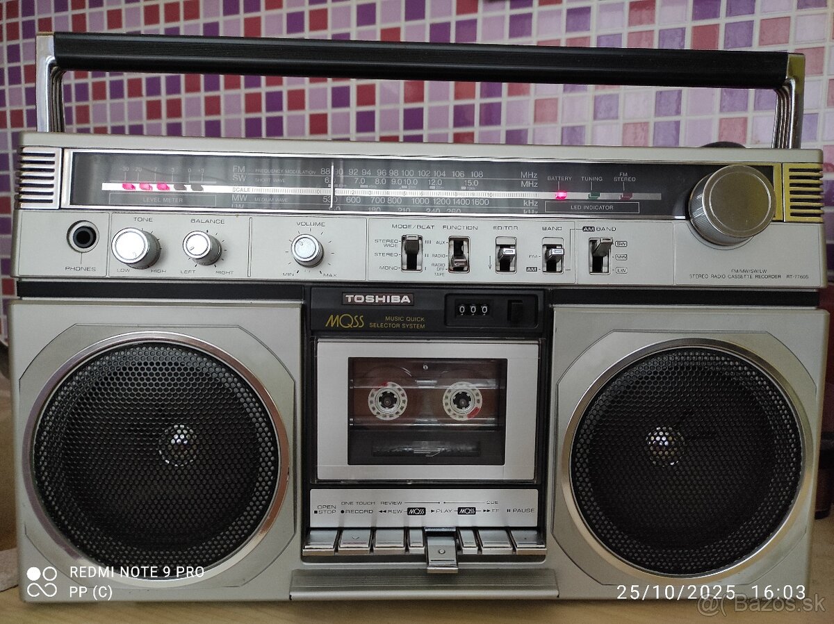 TOSHIBA BOOMBOX GHETTOBLASTER - 3