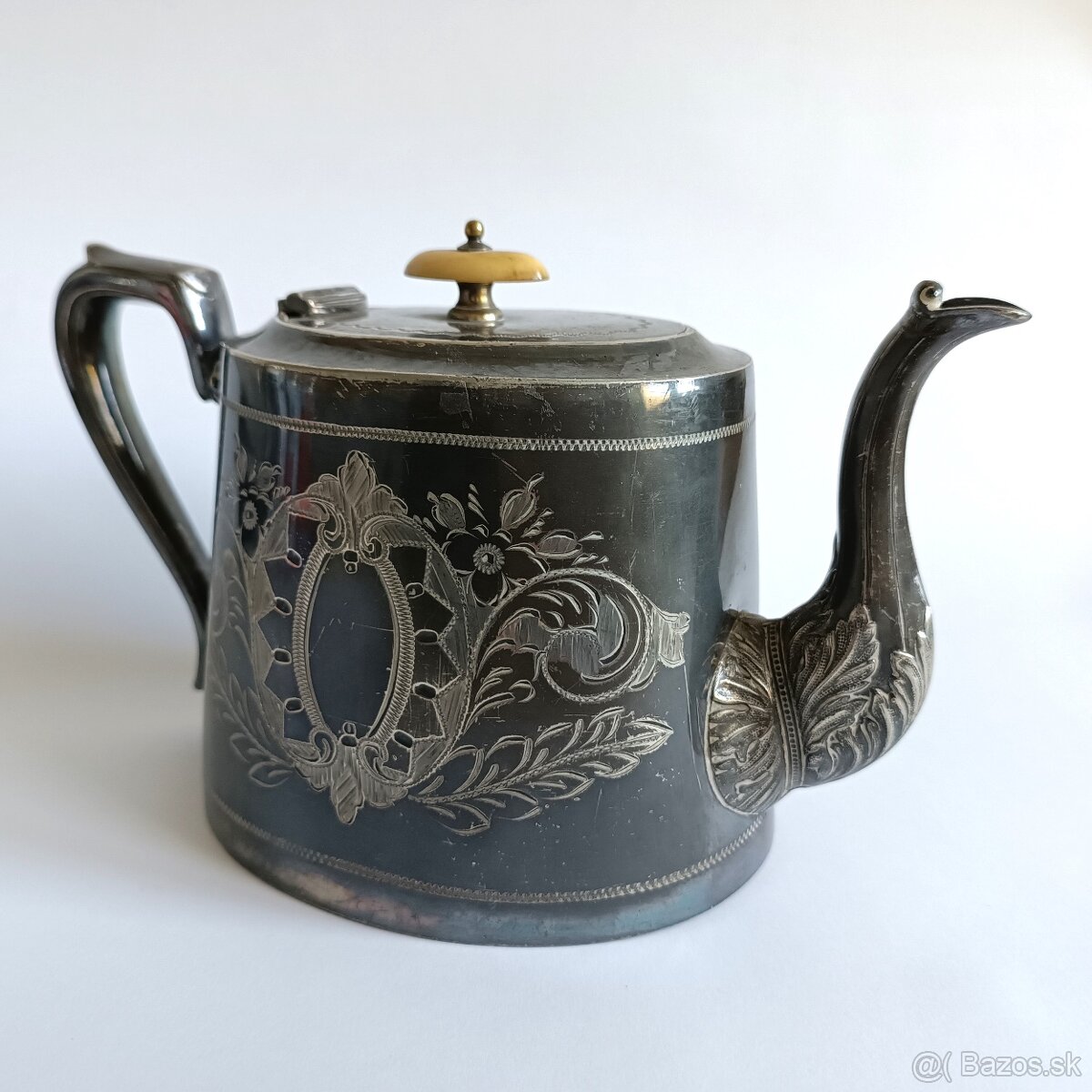 Tradičný postriebrený viktoriánsky čajník s rohovinovou úchy - 3
