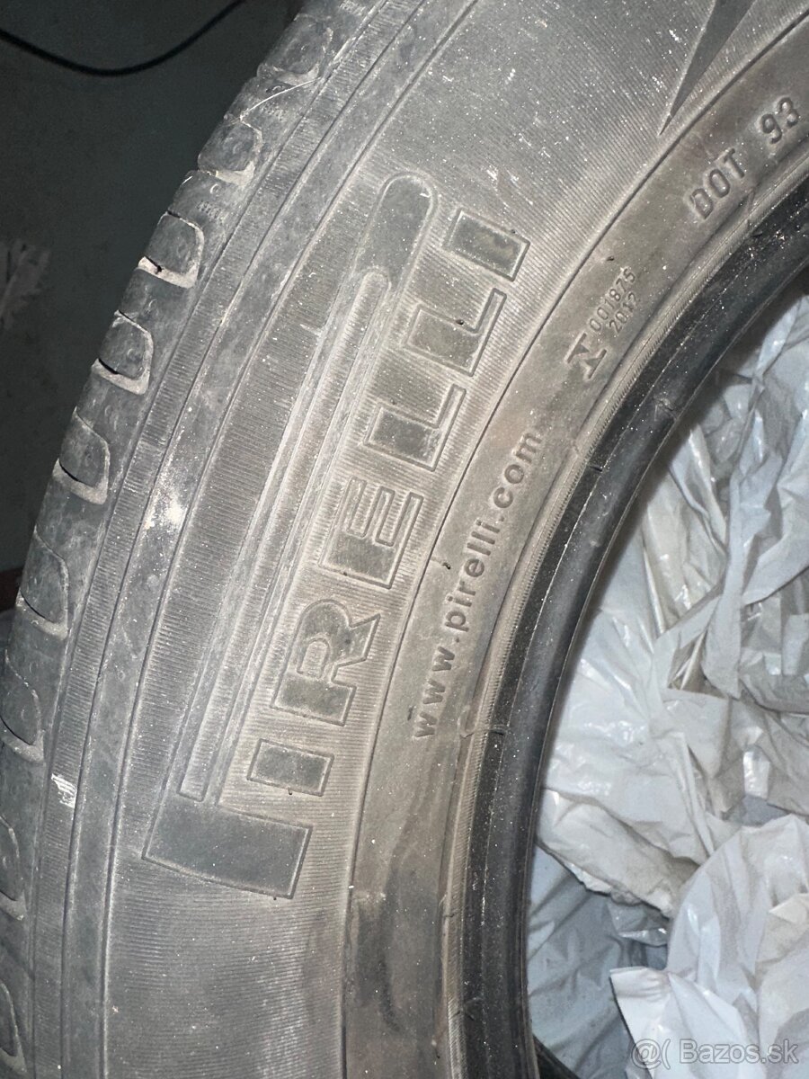 Pirelli 235/60 R18 - 3