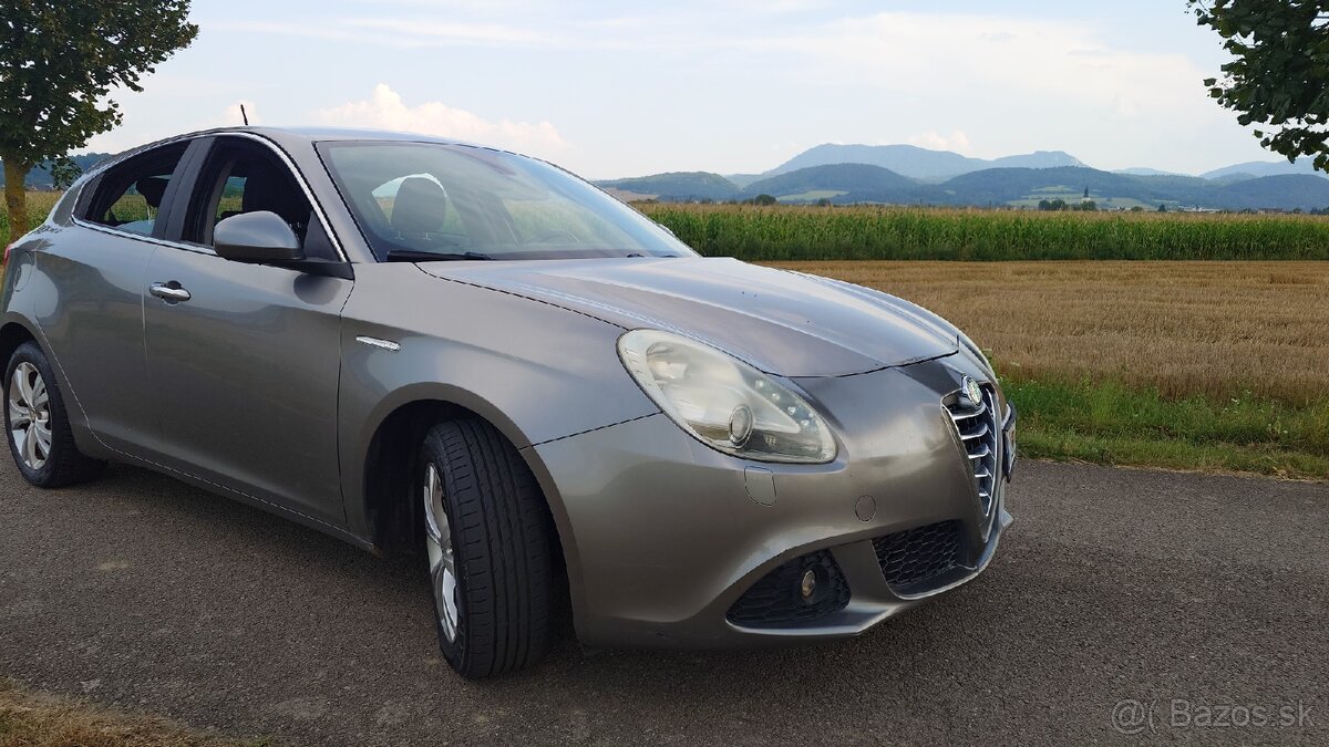 Predám Alfa Romeo Giulietta 1.6 JTD Distinctive - 3