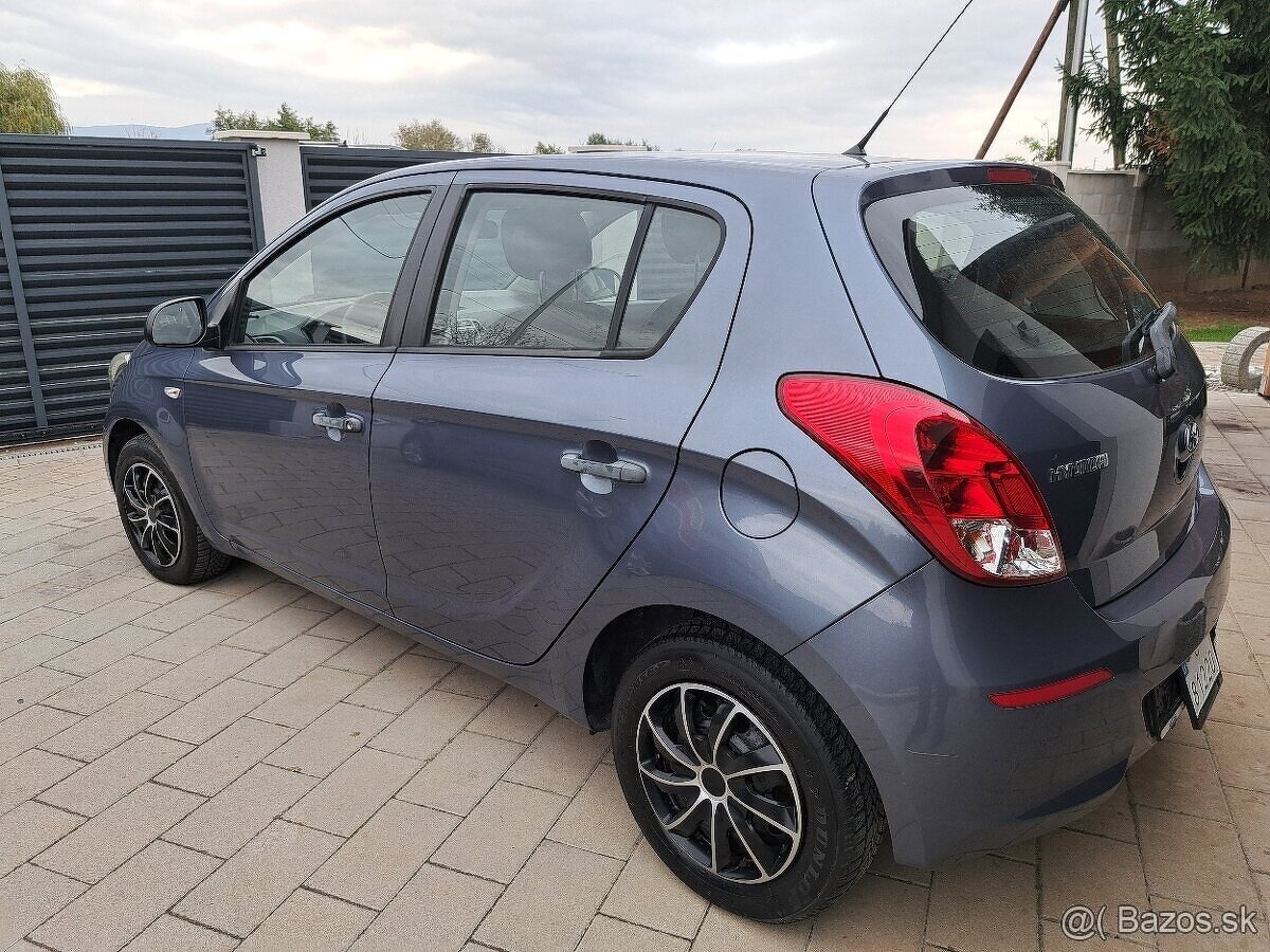 Hyundai i20 1,25 benz M 2014 62,5KW - 3