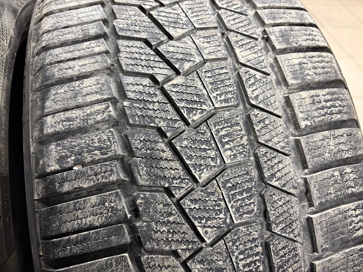 Continental 275/35 r20 - 3