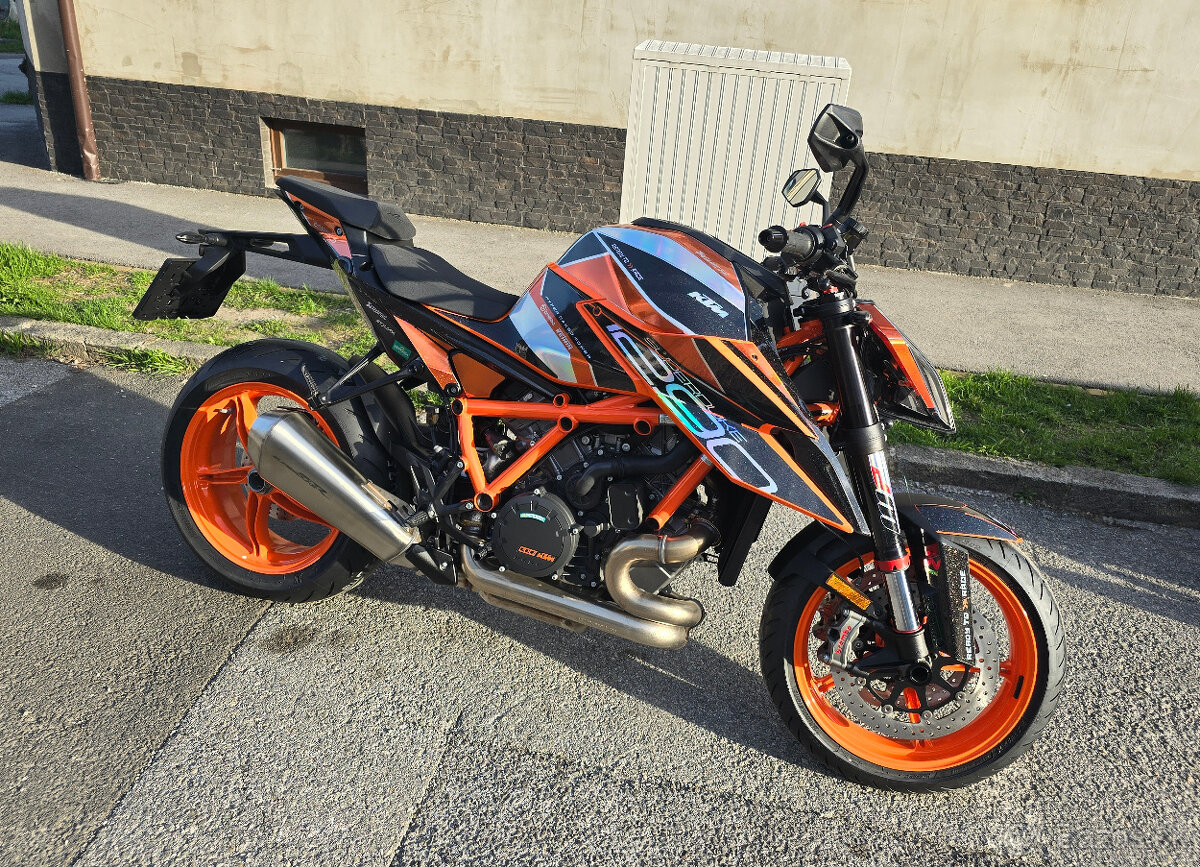 KTM 1290 Super Duke R Orange - 3