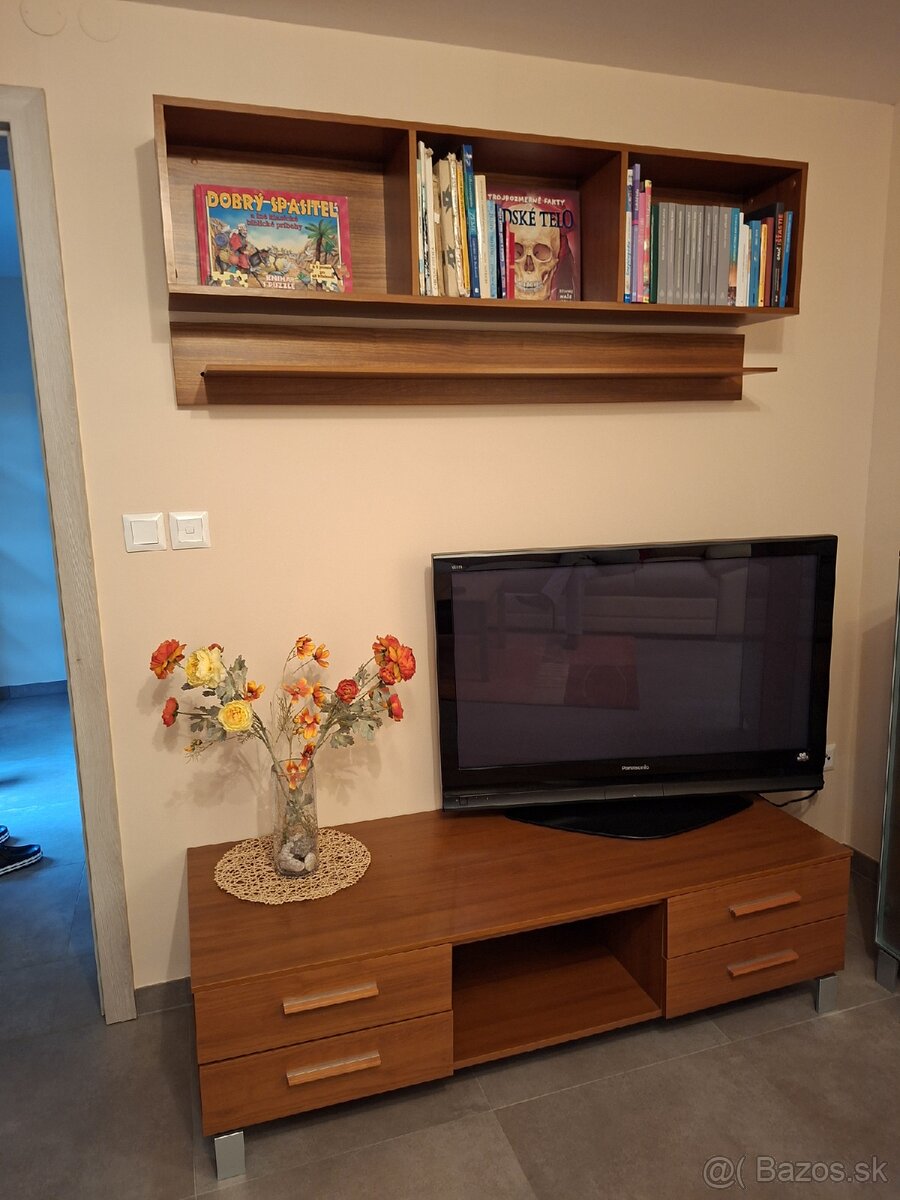 Obývacia zostava + TV - 3