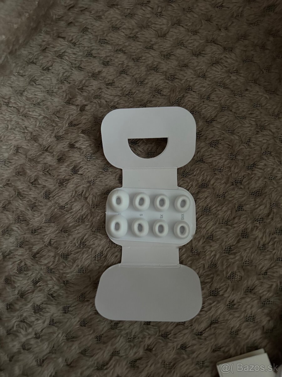 AirPods pro 3 - TOP STAV - 3
