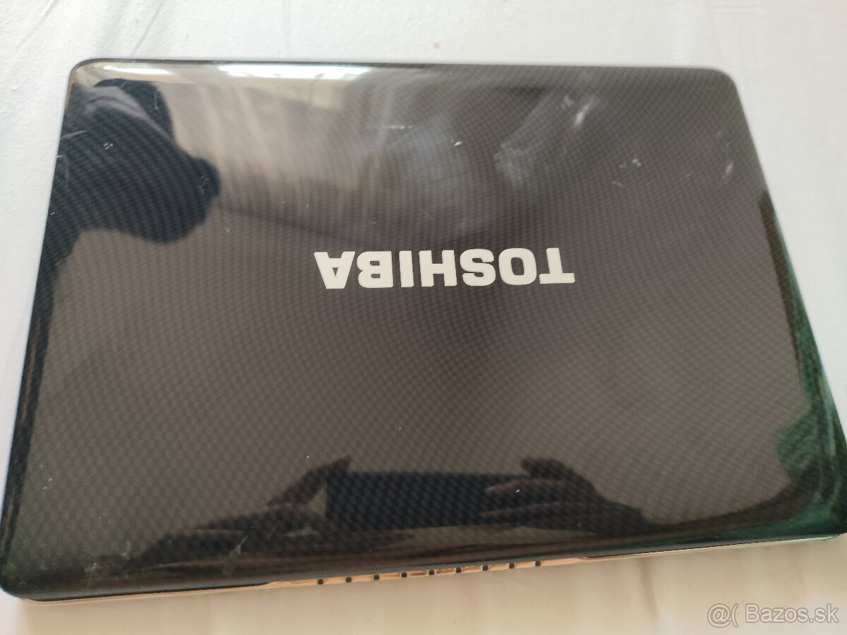 Toshiba Satellite T110 - 3