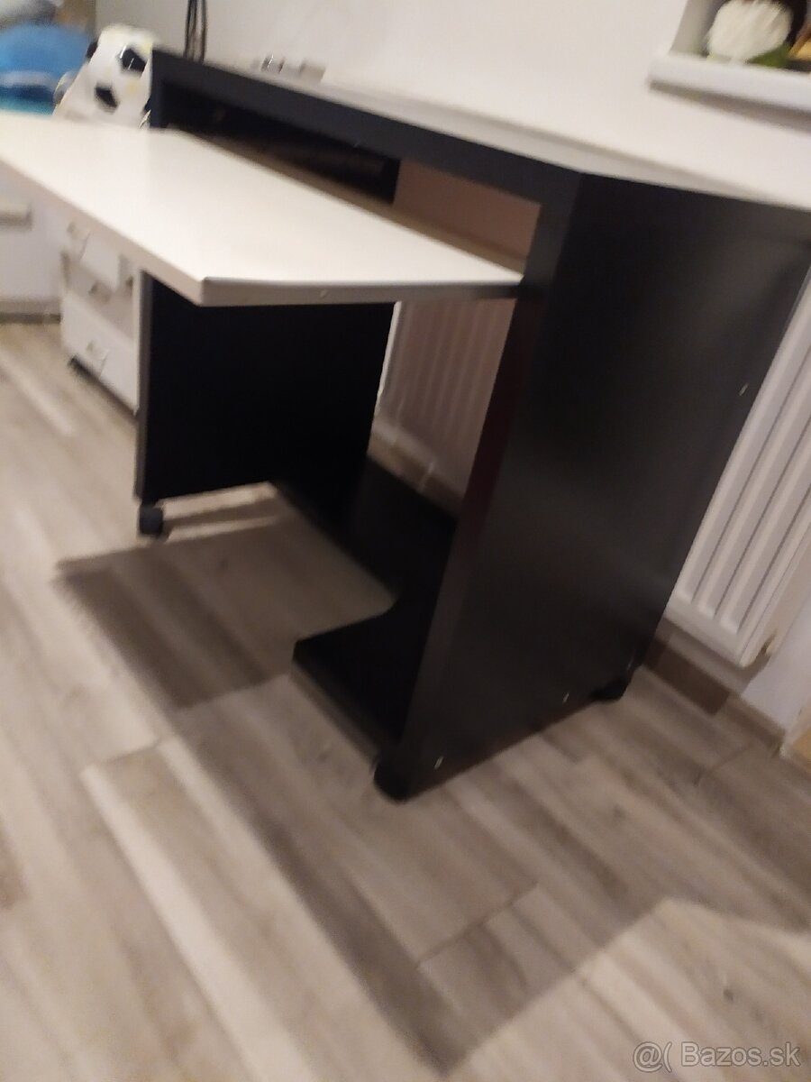 Písací stôl Ikea - 3