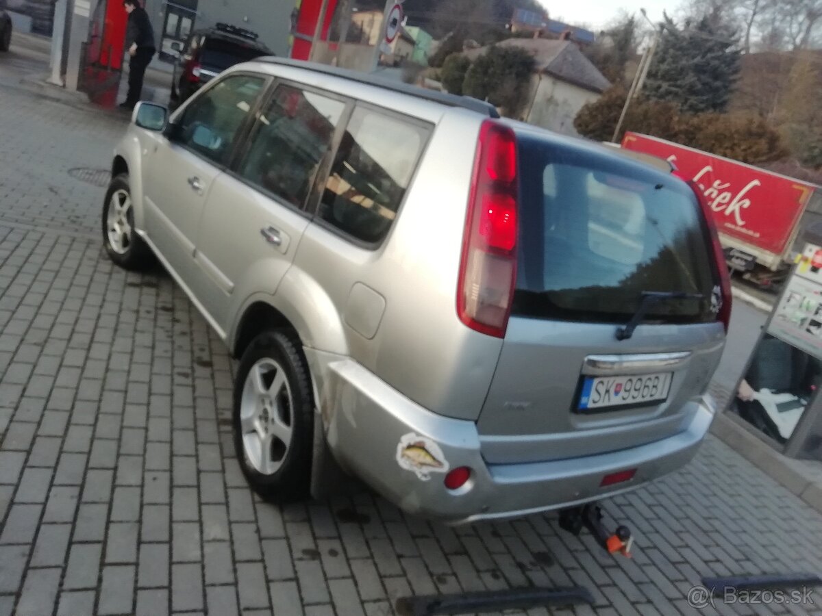 Predám Nissan xtrail t30 4x4. 2.2, 100kw - 3