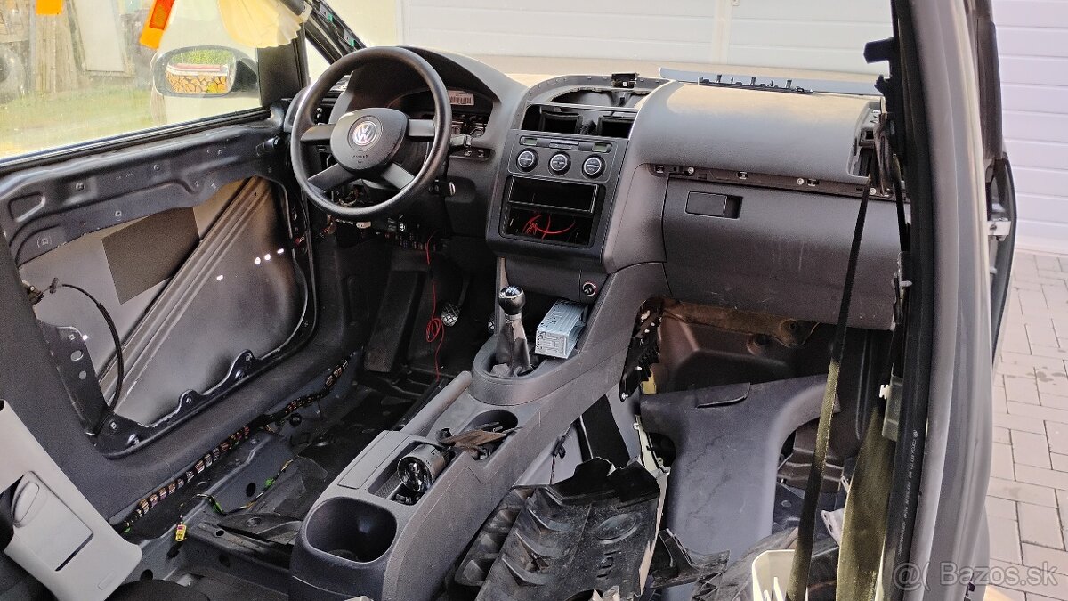 Nahradne diely touran - 3