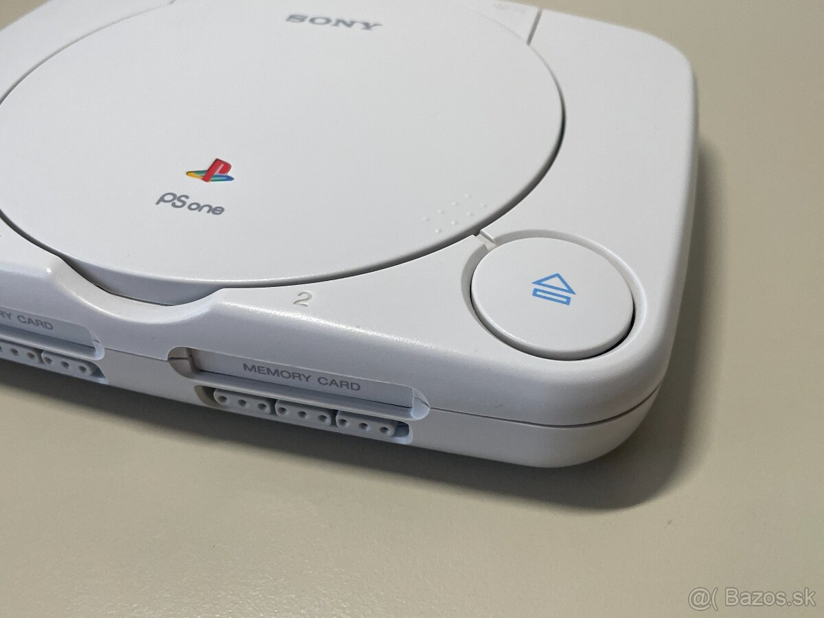 PS One s modchipom + raritný ovládač, memory karta - 3