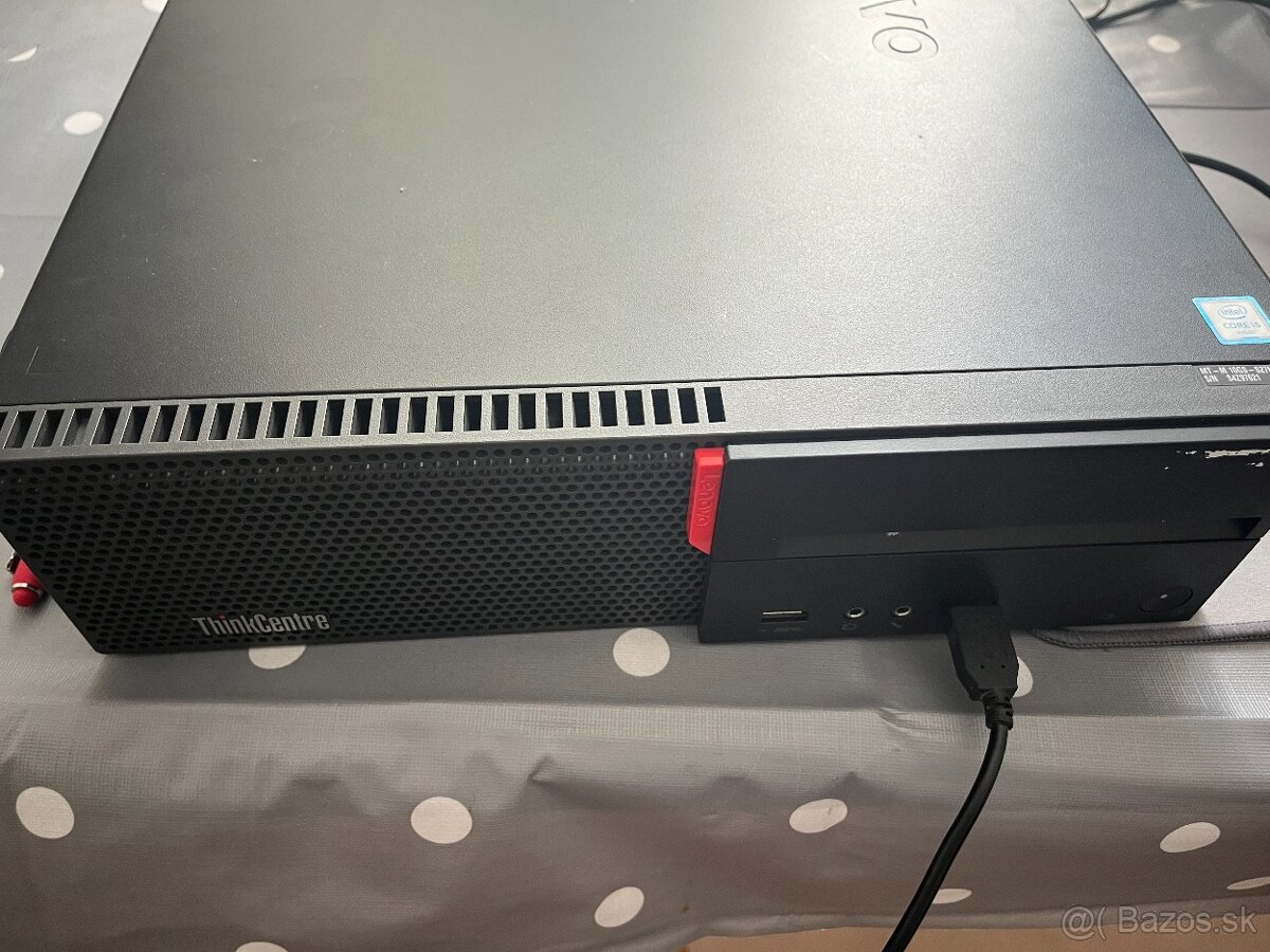 Počítač Lenovo - 3
