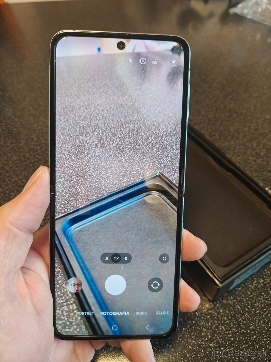 Samsung Galaxy Z Flip 4 - 3