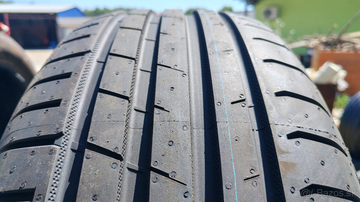 Letné pneu 235/50 R20 --- NOKIAN - 3