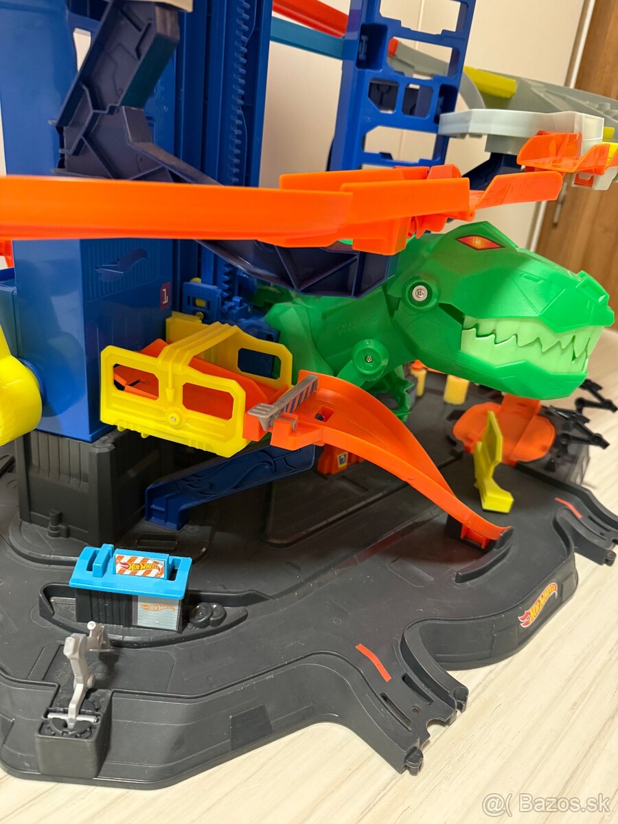 Hot wheels garáž - 3