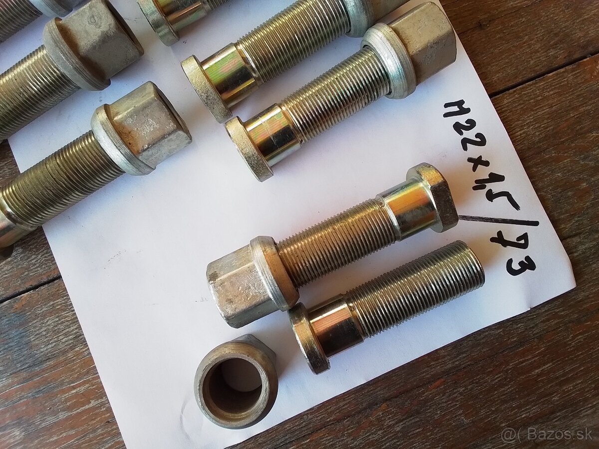 Na traktor UR IV - 3