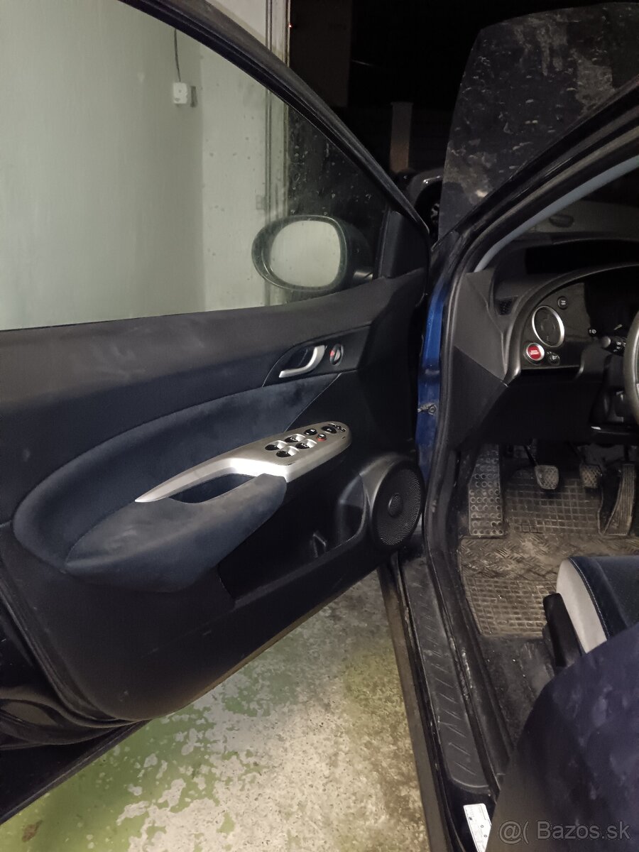 Predám Honda Civic 2.2 ctdi - 3