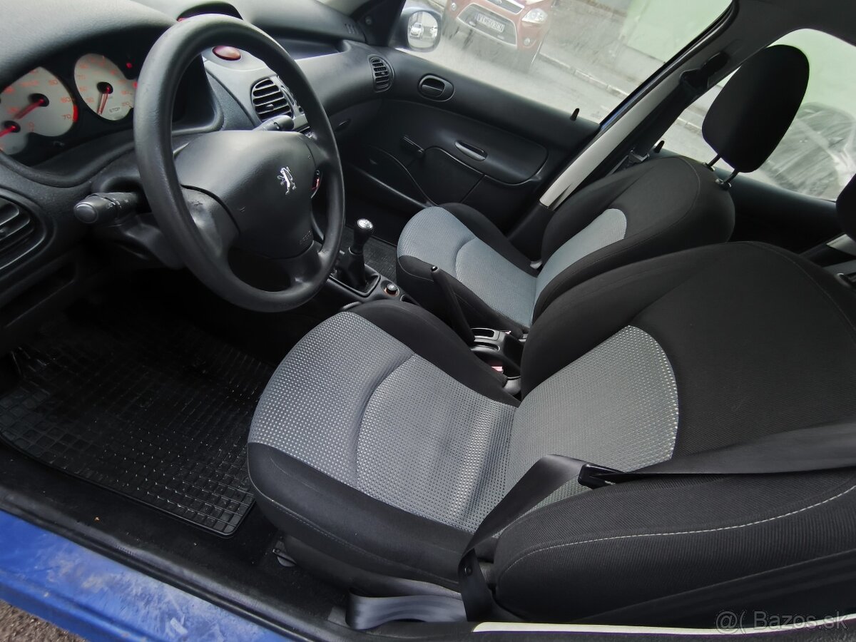 Peugeot 206 - 3