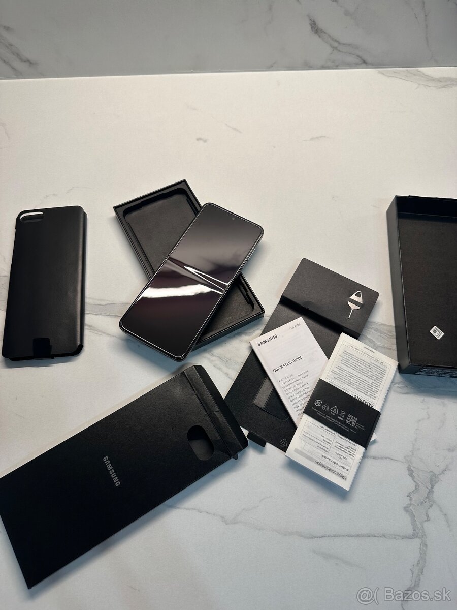 Samsung Galaxy Z Flip5 512GB Black - 3