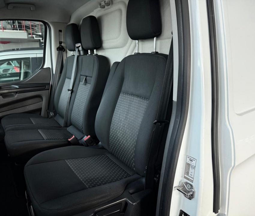 Ford Transit Custom EcoBlue 2.0TDCi, 3 miestny, SK ŠPZ - 3