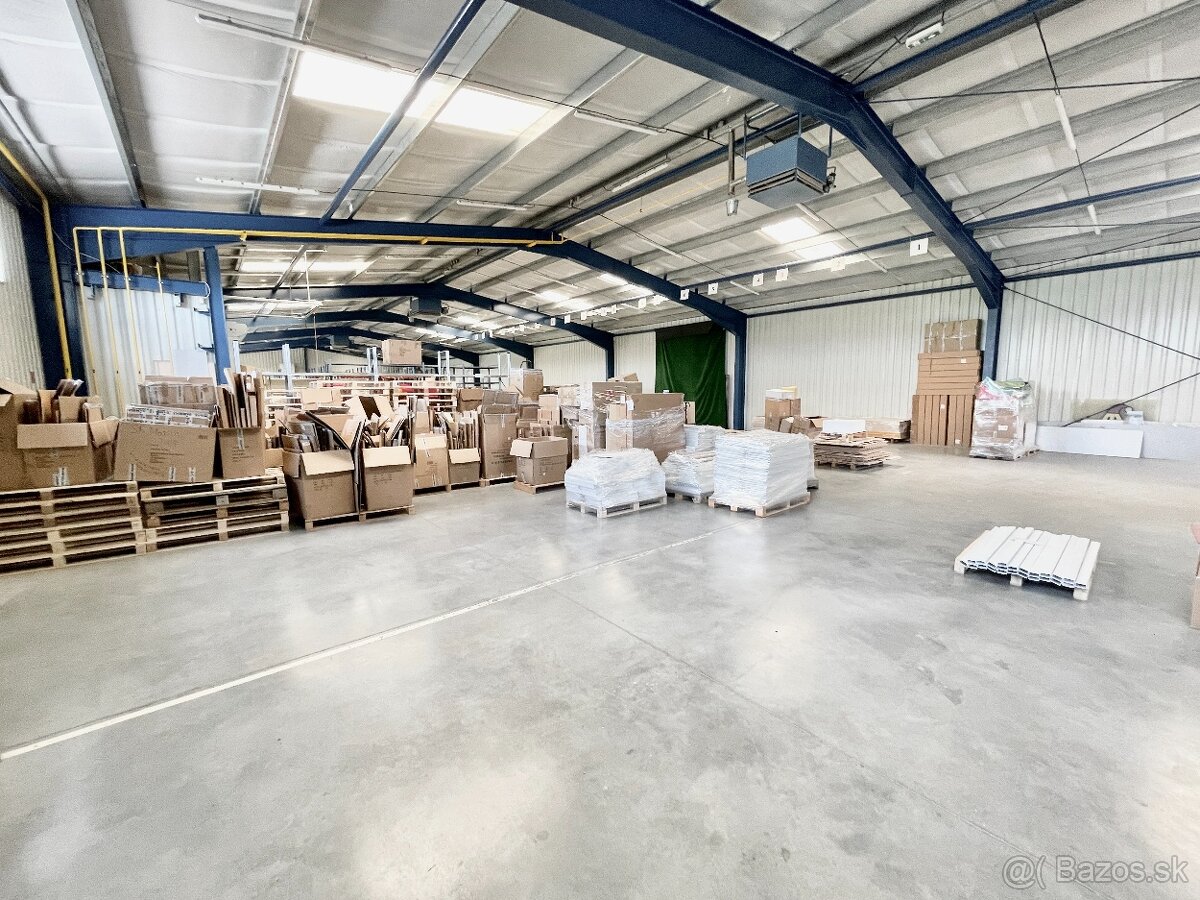 Na prenájom administratívno-skladový areál v Prievidzi - 3