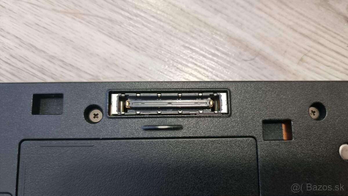 📌 Na predaj: Fujitsu LifeBook U758 - 3