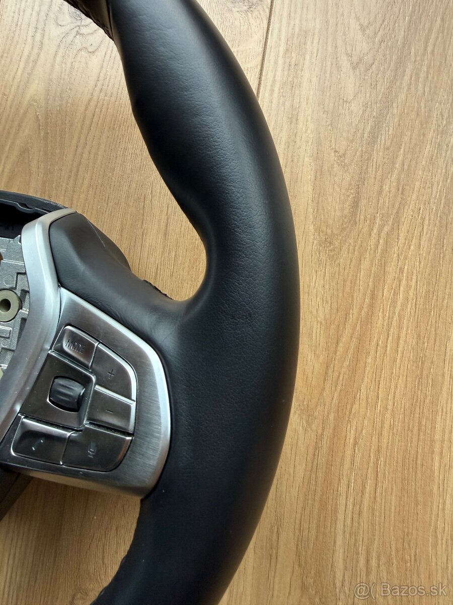 Volant bmw g11 m paket - 3